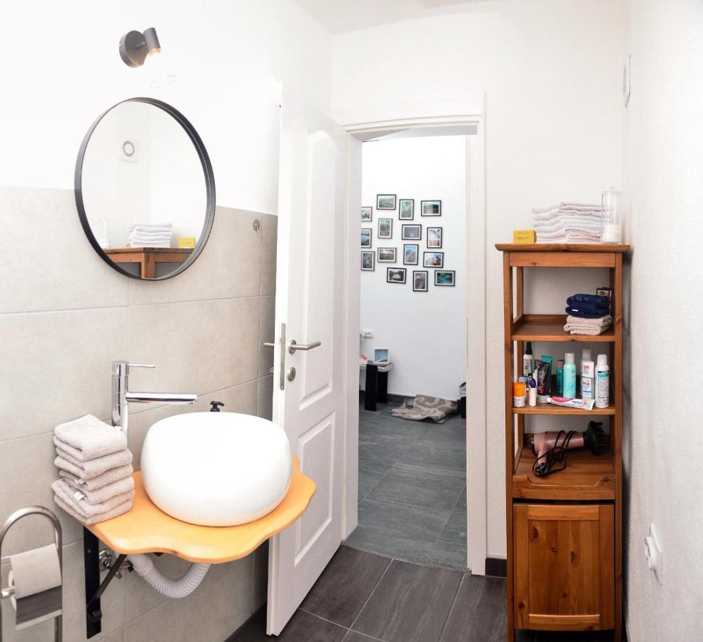 Stela1 Appartement Drvar Buitenkant foto